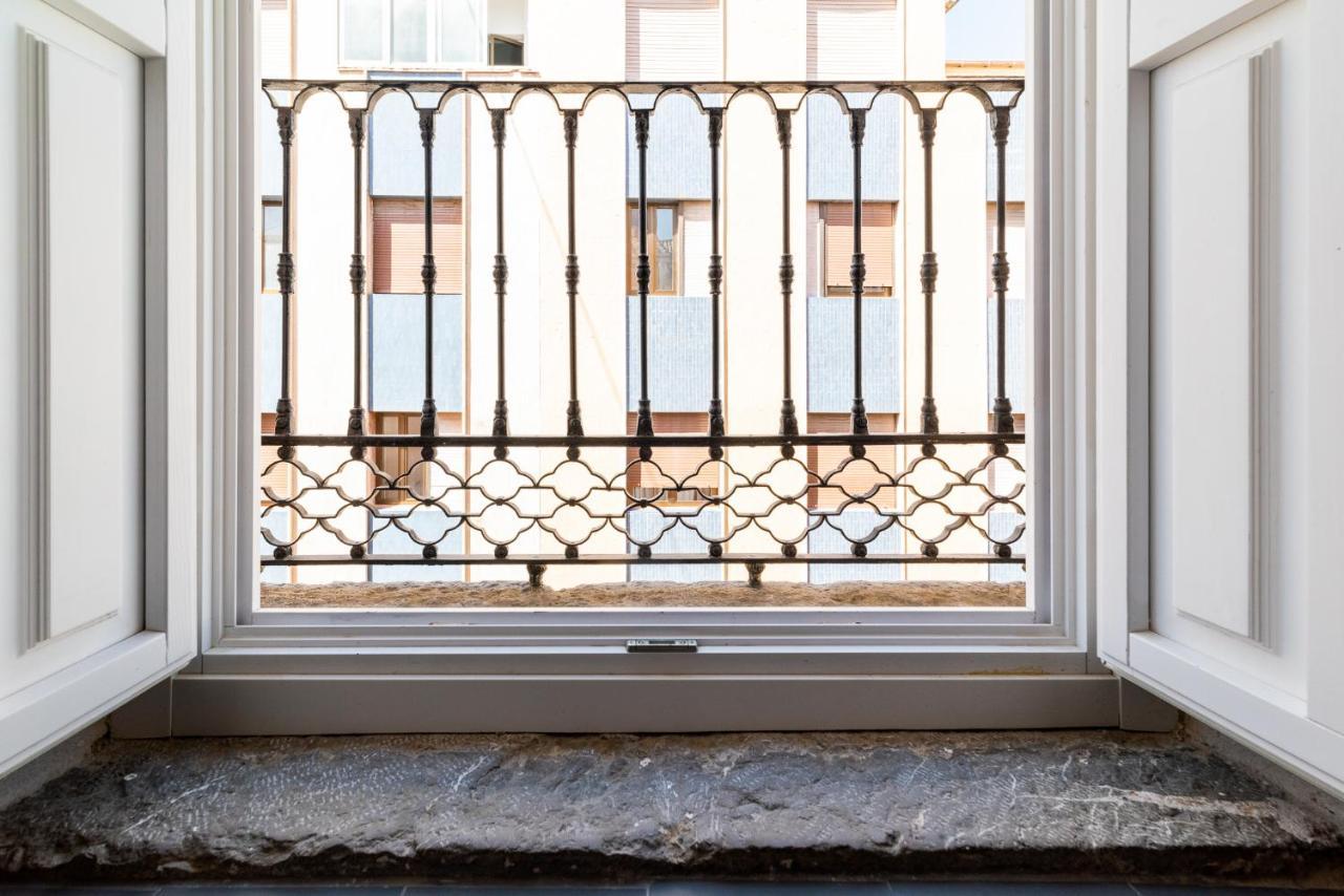 Ma&To Alhondiga Aparts Apartman Granada Kültér fotó
